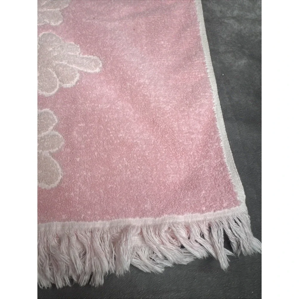Vintage Pink Floral Fringe reversible Towel 23in x 40in‎